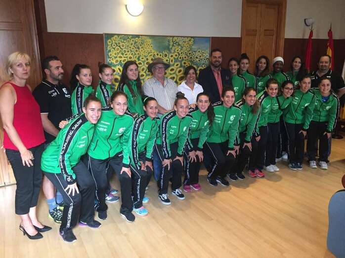 Imagen de archivo de una recepción institucional al Rocasa/TA.